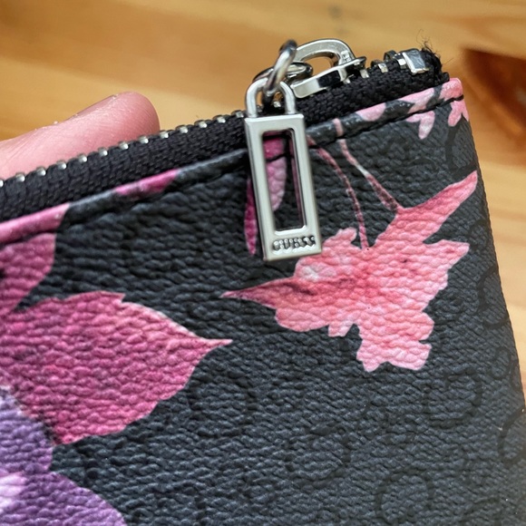 🌸GUESS wallet🌸 - Picture 5 of 15